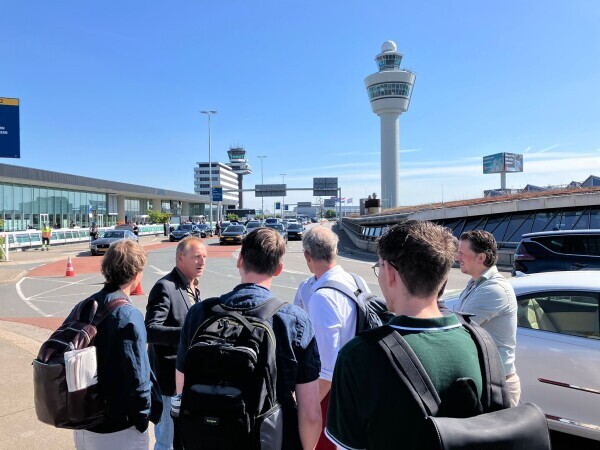 VIO ALV en excursie Schiphol